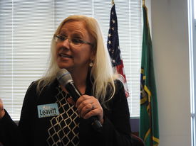 Mari Leavitt speaking to WEA members