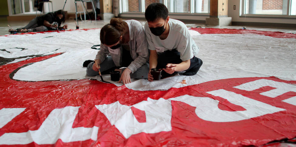 Parachute painting_students